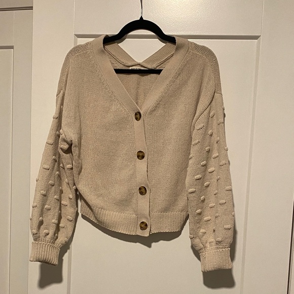 Moon & Madison Cream Cardigan - Picture 2 of 8